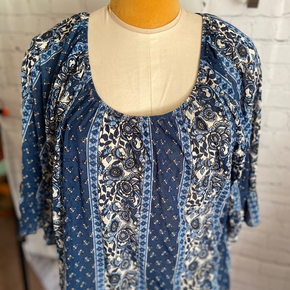 Siren Lily Tops - Plus size 1X blue print in blue and cream blouse top